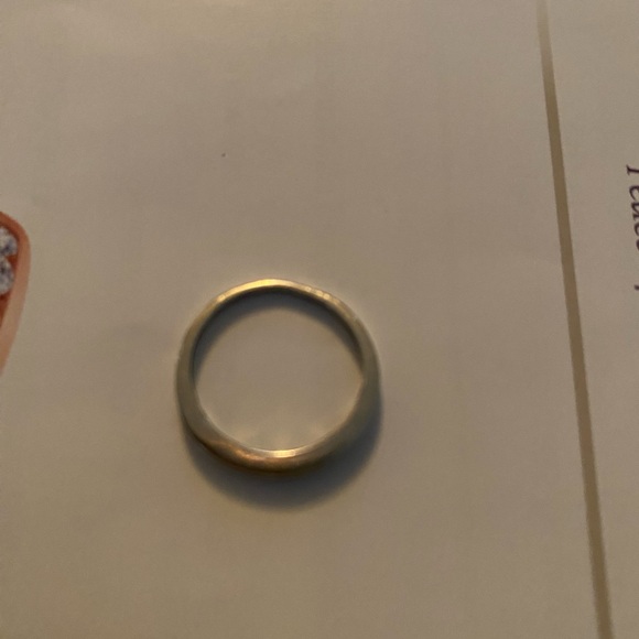 Women’s ring 16mm size 5.5 12 small diamonds - Picture 3 of 4